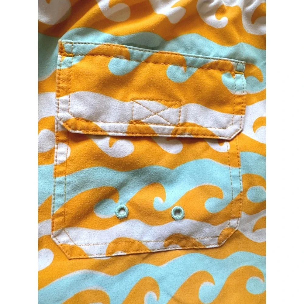 Vineyard Vines Swim Trunks Mens XL Orange‎ Wave Print Coastal